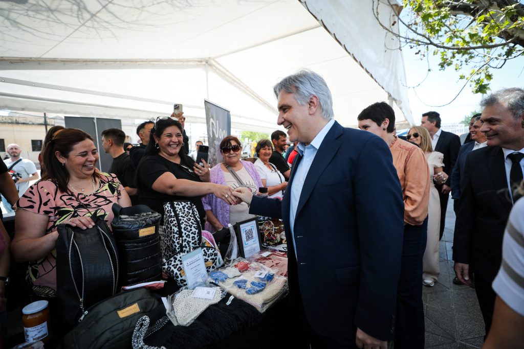 En Villa Cura Brochero, Llaryora presentó el Programa de Fortalecimiento de Ferias y Paseos para el noroeste cordobés
