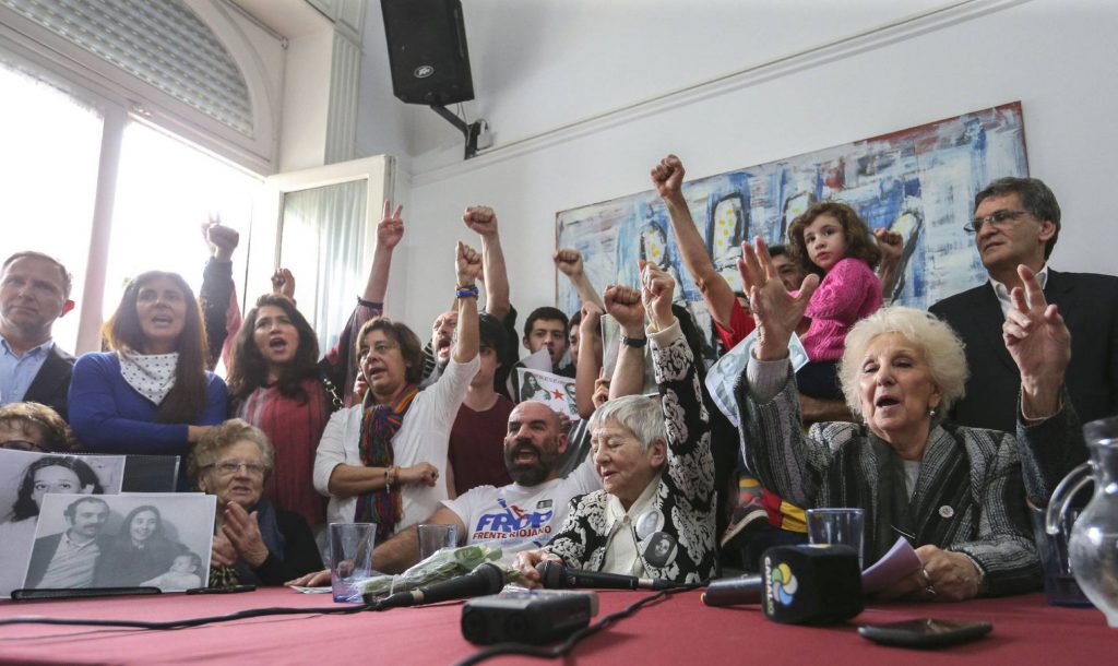 Las Abuelas de Plaza de Mayo recuperan al nieto 121