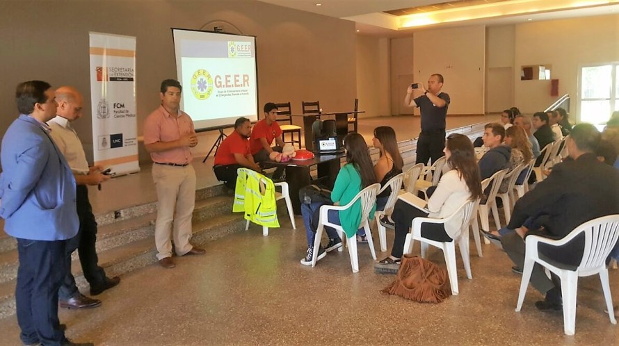 LA DINAF LLEVA AL PROYECTO GABINETE DE NIÑOS Y NIÑAS A UN CONGRESO EN COLOMBIA