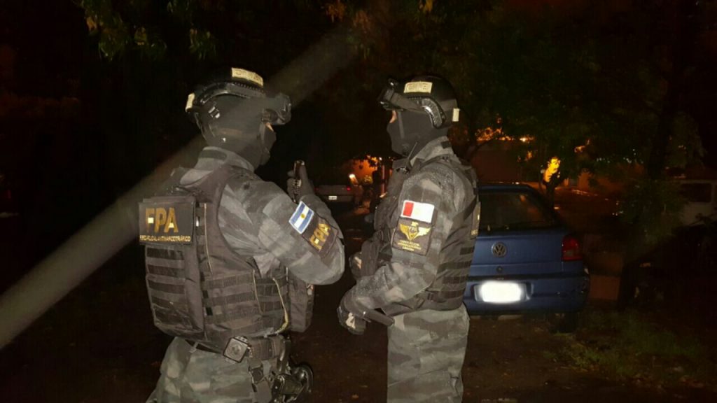 Operativo AntiNarcotrafico 5 detenidos