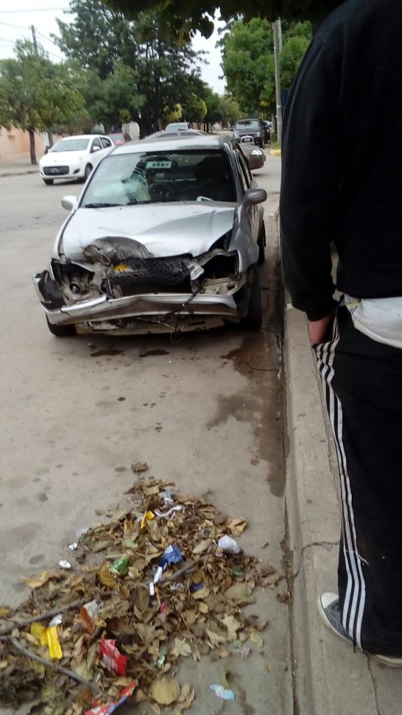 Choque entre 3 vehiculos