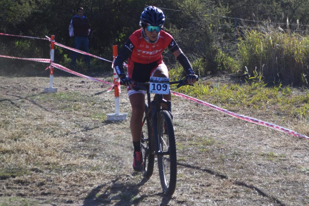 100 Ciclistas en el Campeonato Sinsacatense