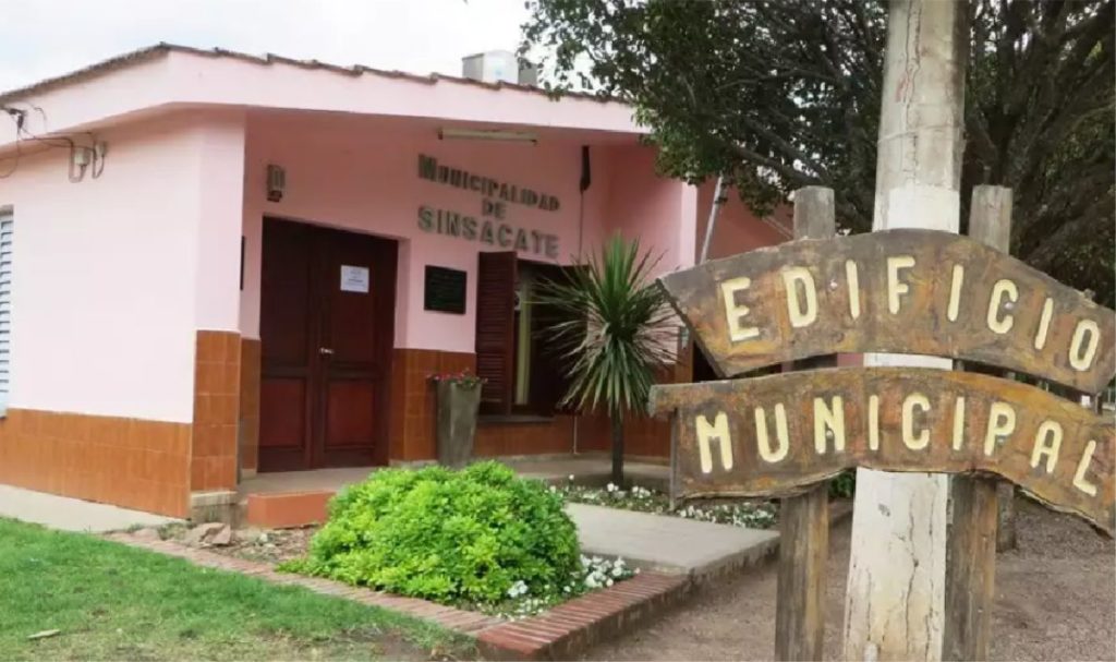Servicios por el Feriado del 25