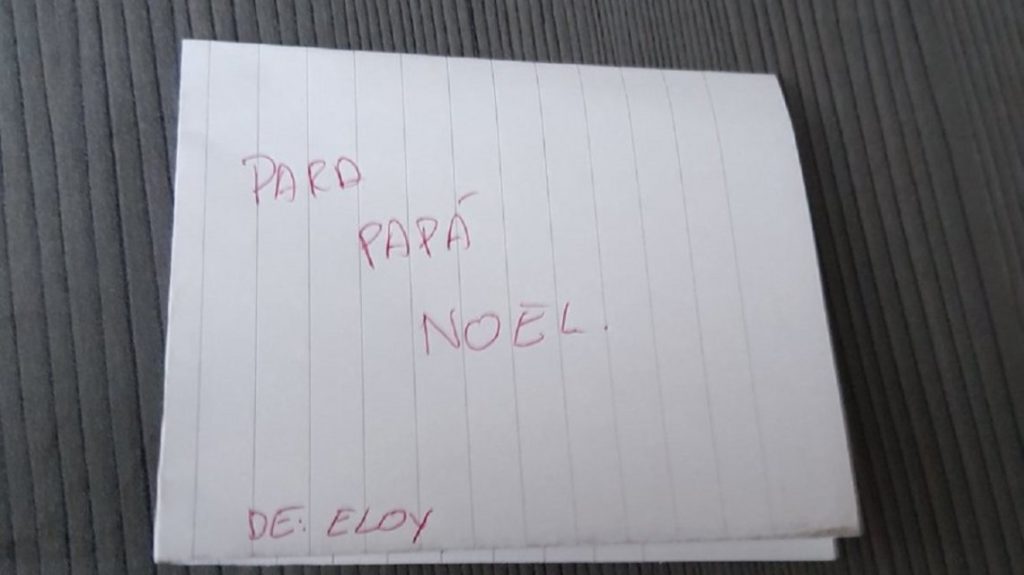 Se enojó con Papá Noel.
