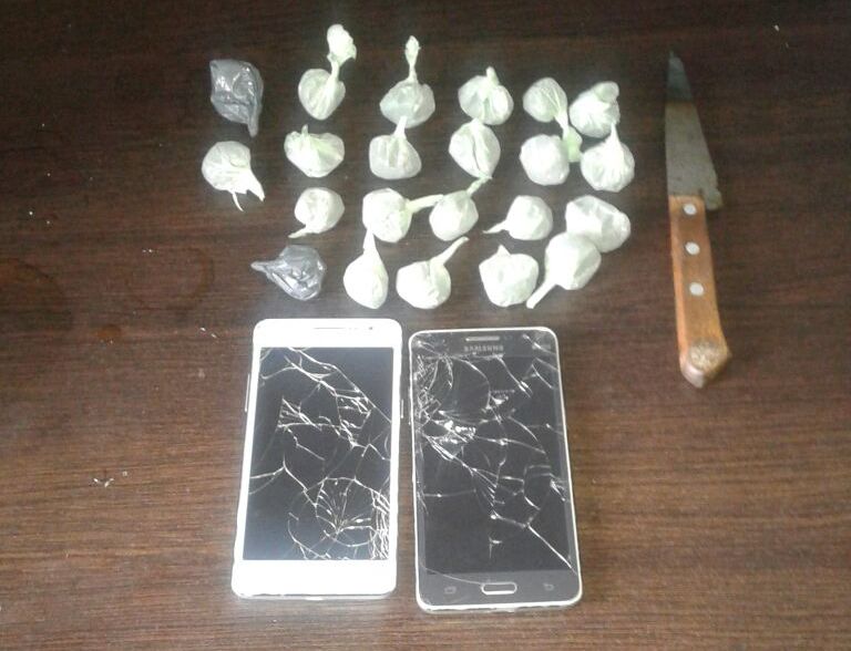 Quedó detenido por transportar estupefacientes.
