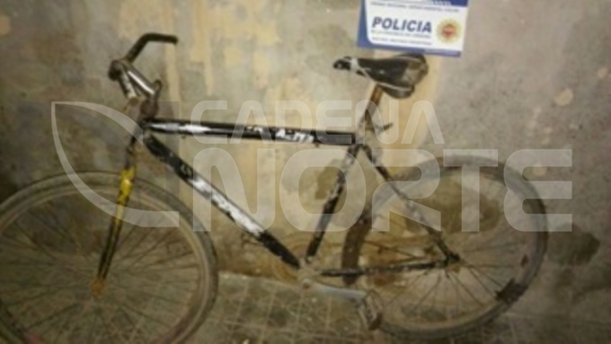 Escapaban de la policía y abandonaron la bicicleta.