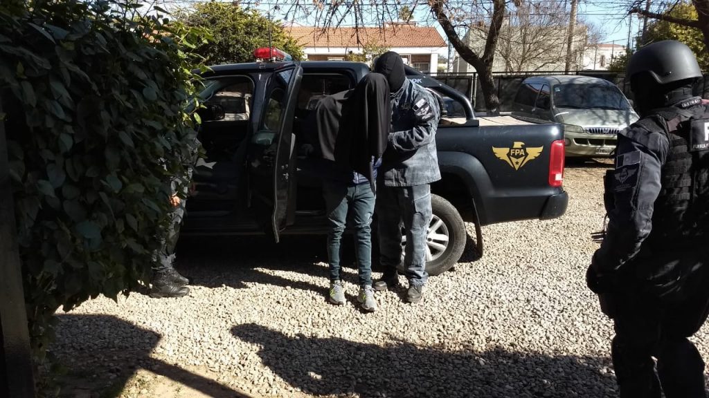 Desbarataron un punto de venta en Villa El Libertador.