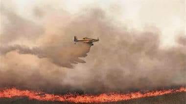Continúa activo el incendio iniciado en el basural de Capilla del Monte.