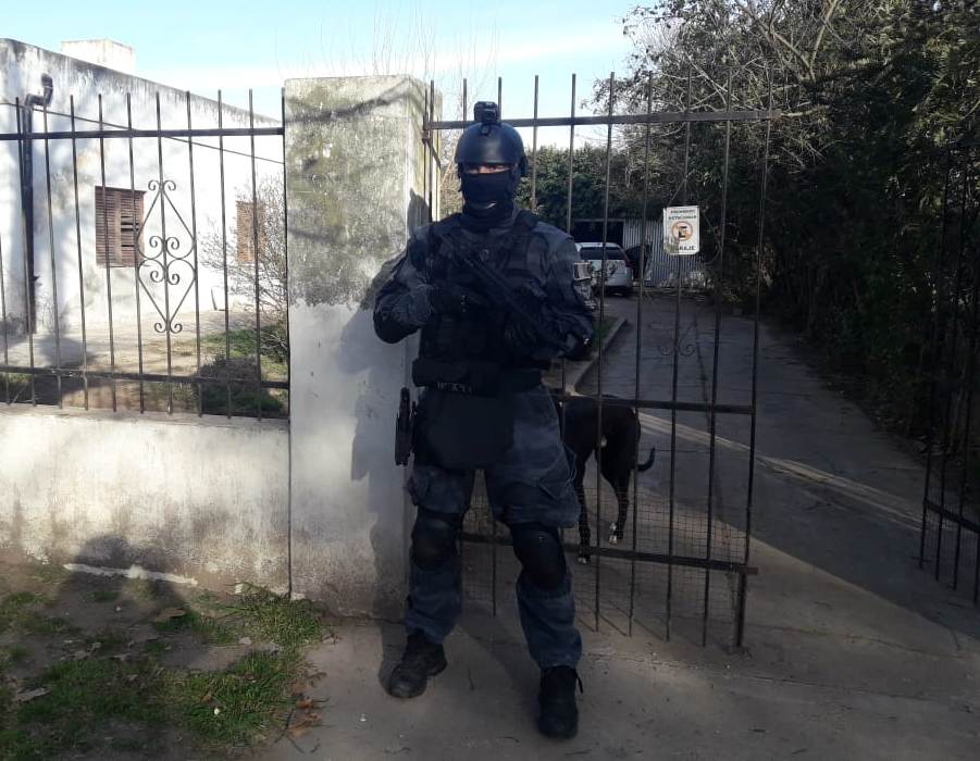 Secuestraron elementos relacionados con el narco en Canals.