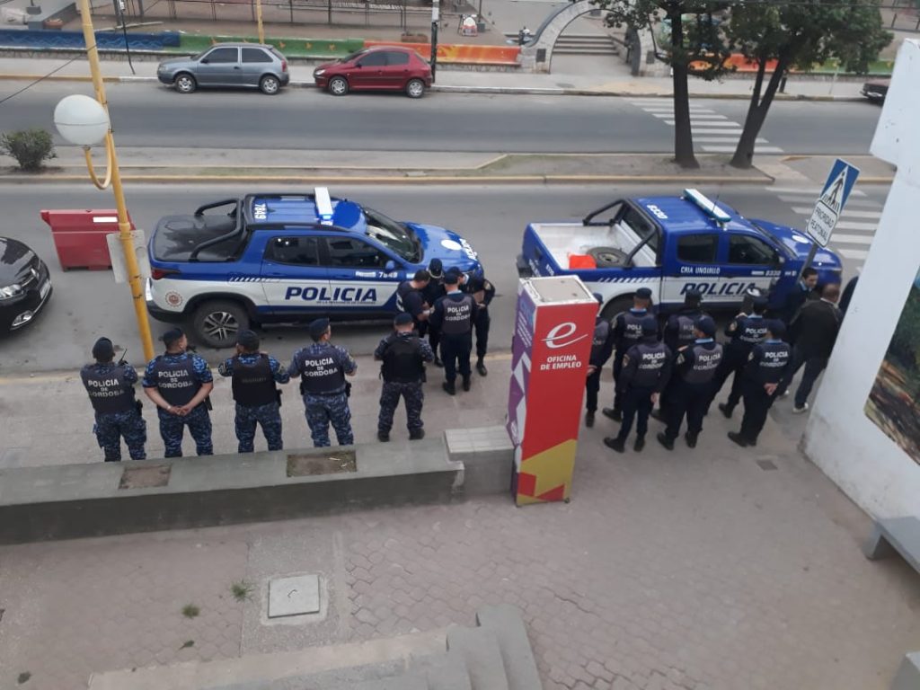 Operativo de allanamientos en el distrito XIII (Unquillo).