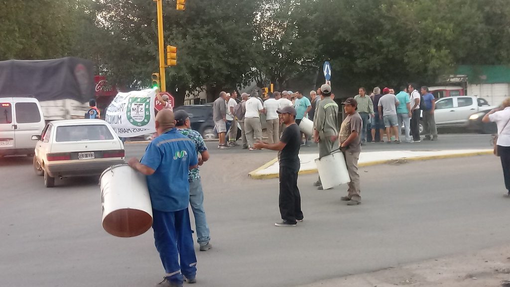 Paro de municipales en Jesús María.