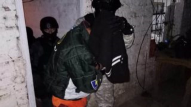 Vendían droga y amenazaban a vecinos para que no los denuncien.