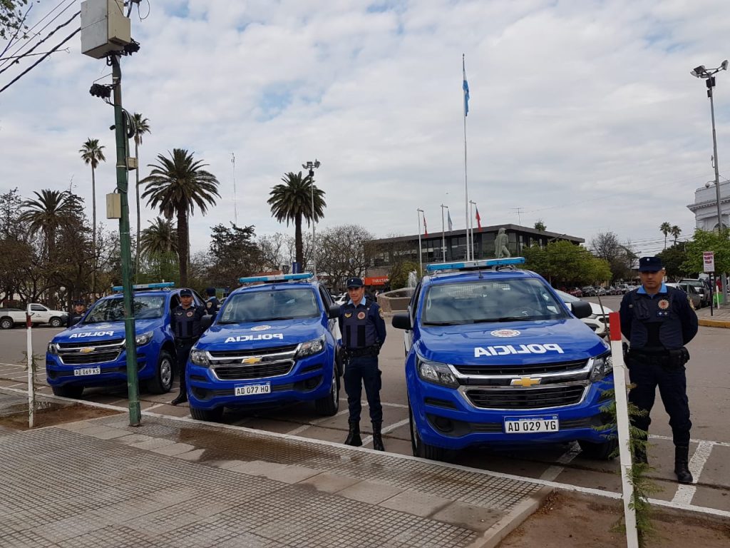 Entregaron nuevos Móviles Policiales para la región.