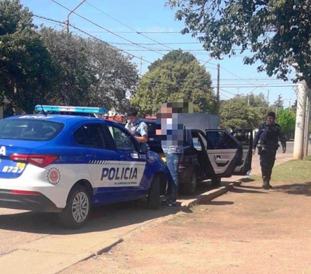 Fueron detenidos en Jesús María con inhibidores de alarma.