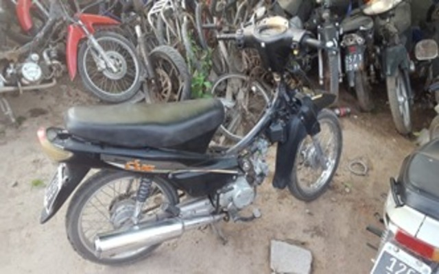 Robó una moto y fue detenido.