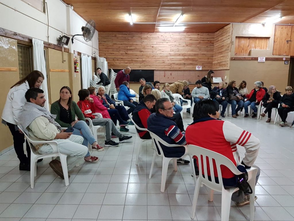 Vecinos de Bº La Florida se reunieron con las autoridades.