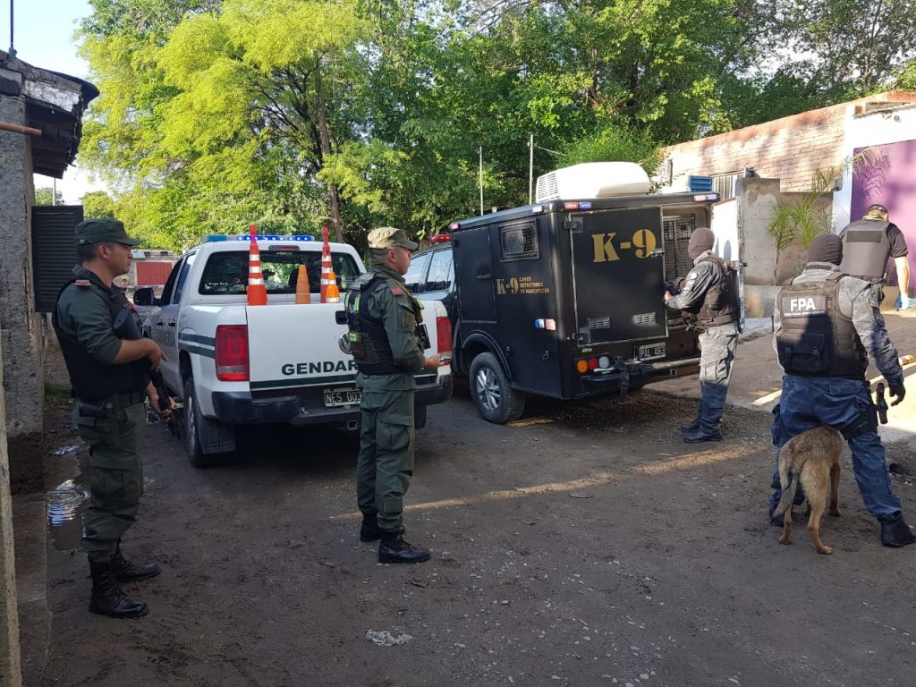 Cae banda familiar dedicada al narcomenundeo.