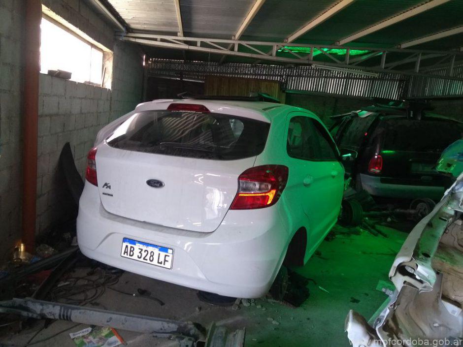 Allanamientos por robo de autos en Córdoba.