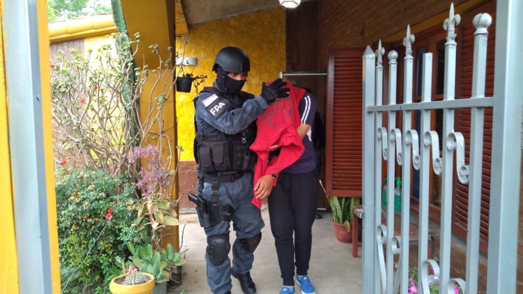 Detuvieron un policía por vender drogas en Bell Ville.
