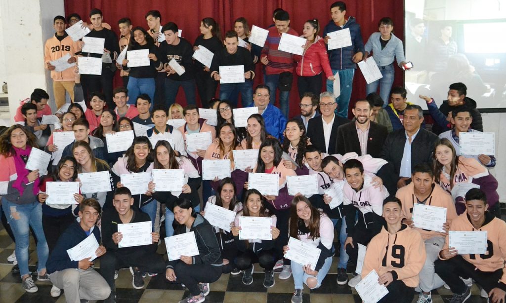 El programa Carnet Joven educó a más de 130 adolescentes.