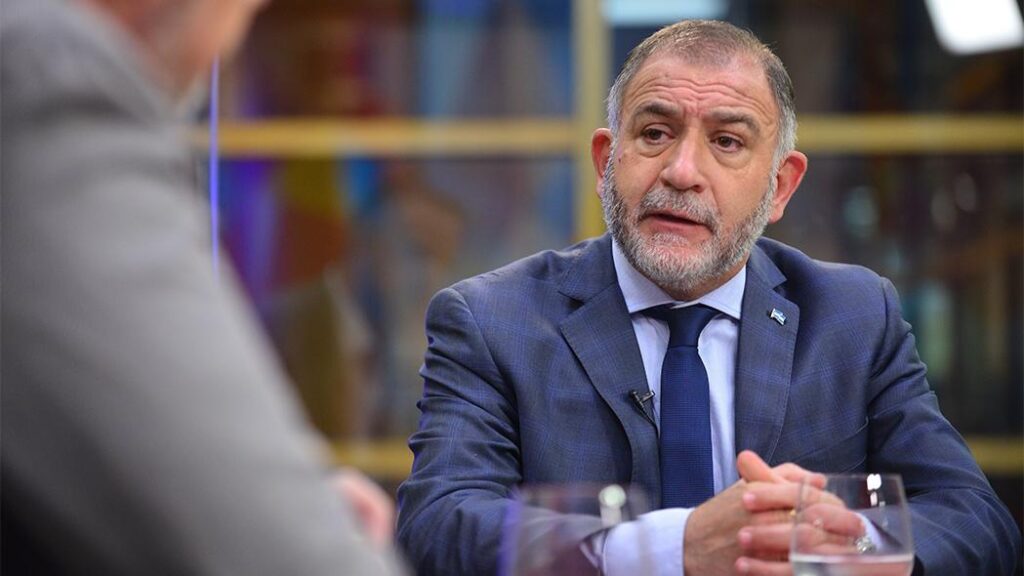 Luis Juez: «Es indignante que el poder político decida quien vive y quien no»