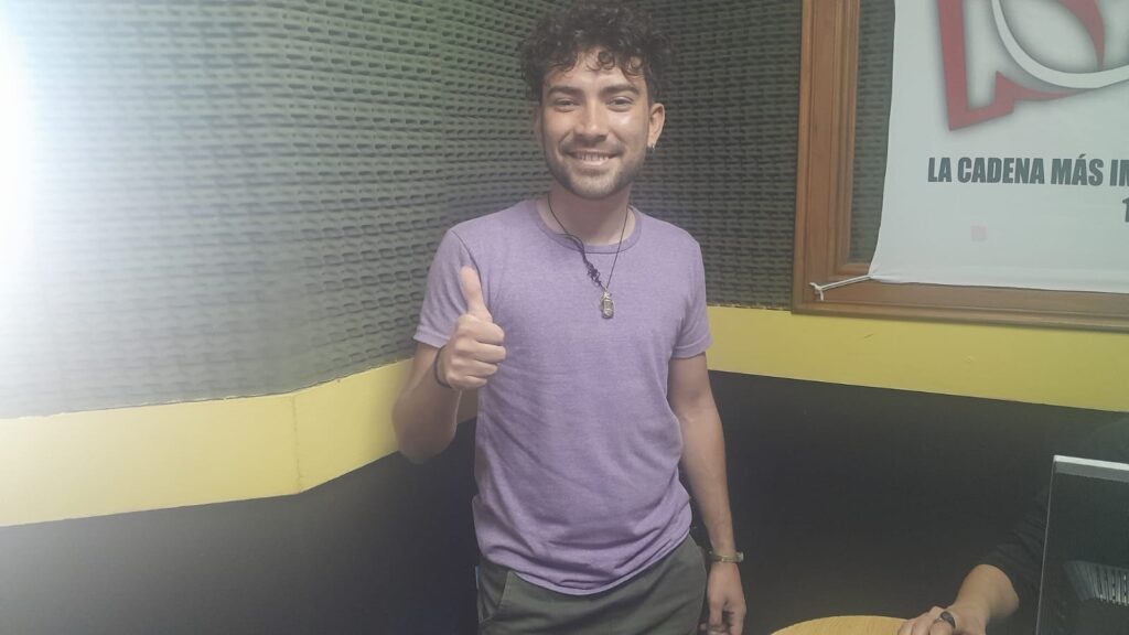Hacemos un acústico en vivo con Pablo Bruno
