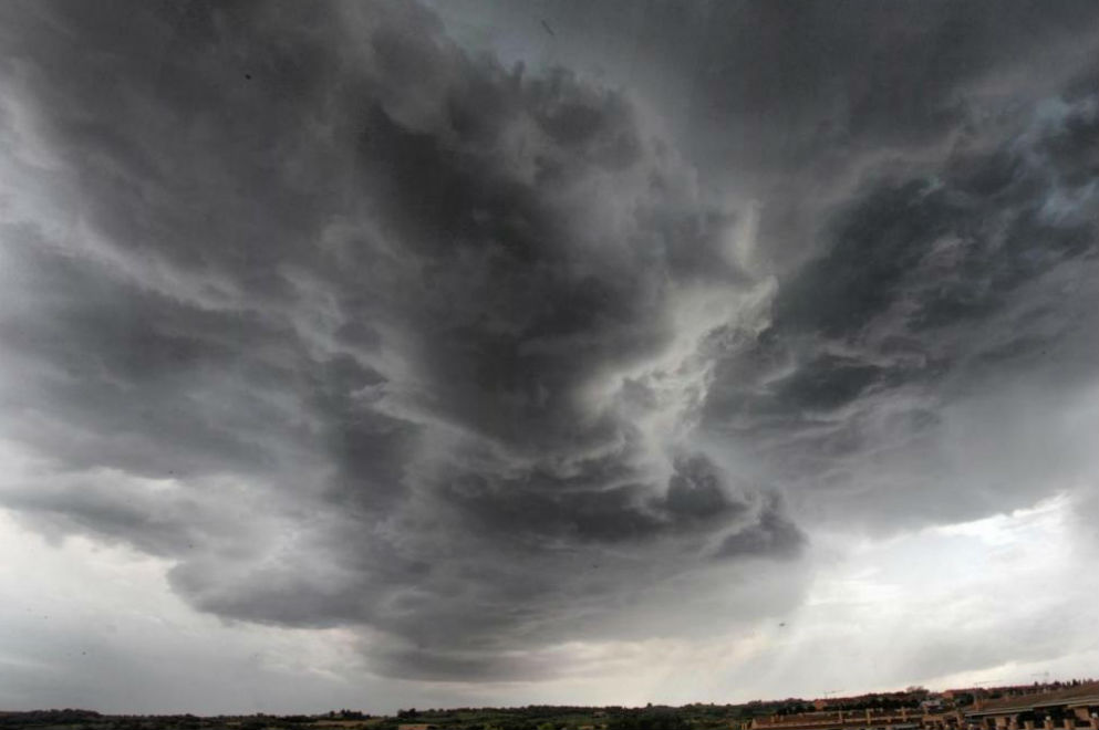 Tormenta: Llaryora dispuso utilizar el Fondo Permanente para Atención de Situaciones de Desastre