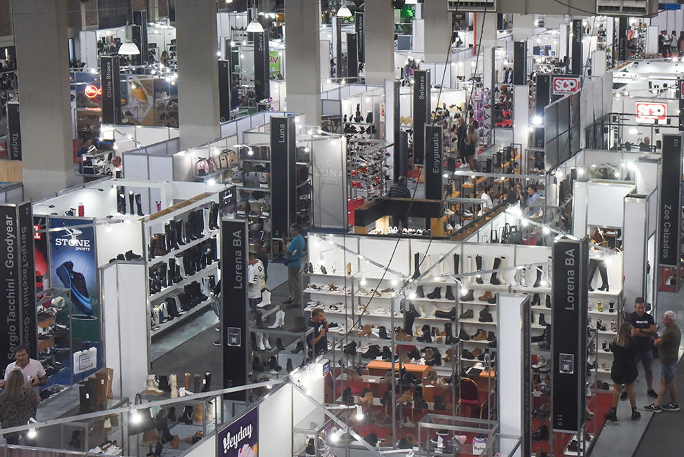 Cerca de 150 empresarios participaron de Exposición de Calzado de la Región Centro