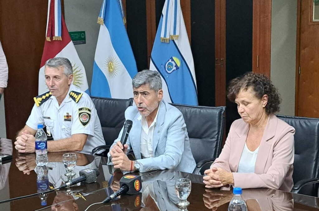 Quinteros finalizó su recorrido provincial en Marcos Juárez y anunció más operativos de seguridad