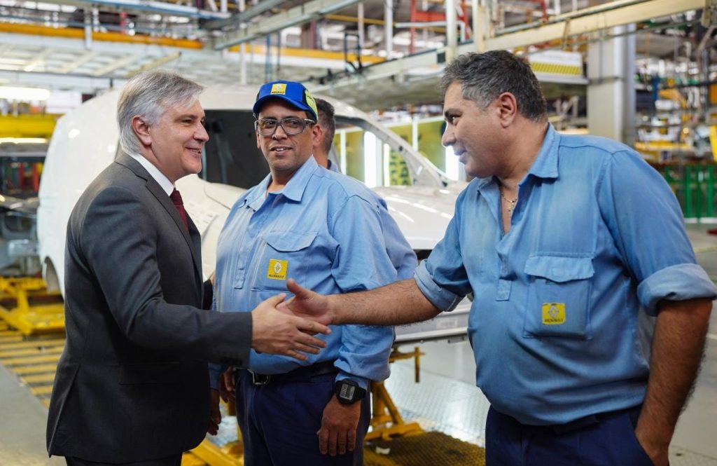 Renault oficializó una inversión de U$S 350 millones en su planta de Santa Isabel