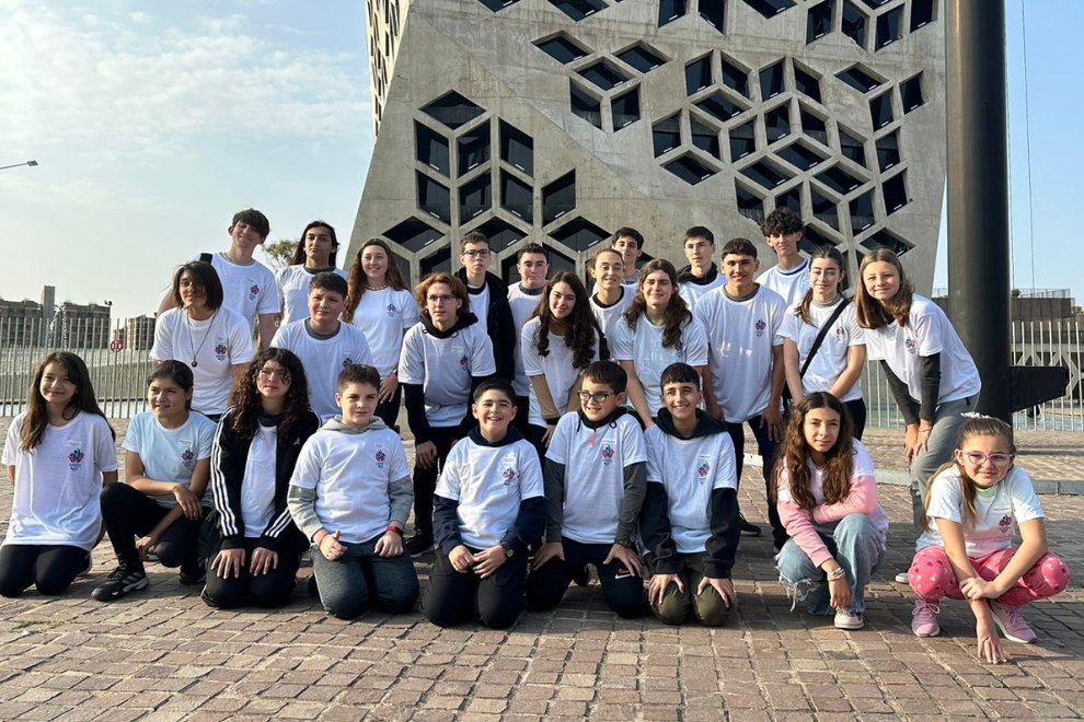 Estudiantes cordobeses partieron rumbo a la Olimpiada Internacional de Matemática ATACALAR