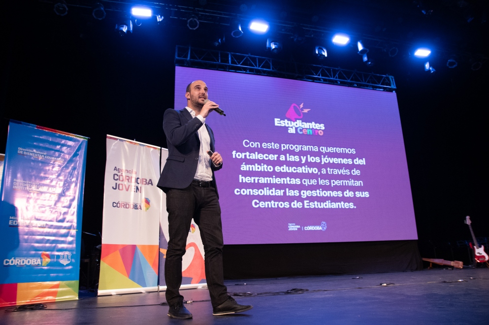 La Agencia Córdoba Joven presentó el programa Estudiantes al Centro