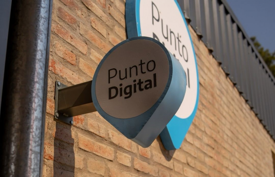 El Hub Tecnológico de Jesús María abre puertas laborales a tres jóvenes en una empresa internacional