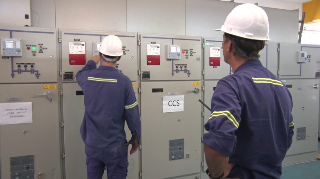 SE COMPLETÓ LA INSTALACIÓN DE DOS NUEVAS CELDAS EN LA PLAYA DE TRANSFORMADORES