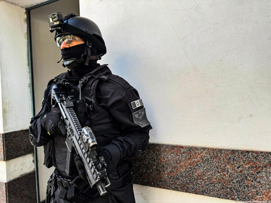 CÓRDOBA: FPA SECUESTRÓ ESTUPEFACIENTES EN BARRIO GENERAL PAZ