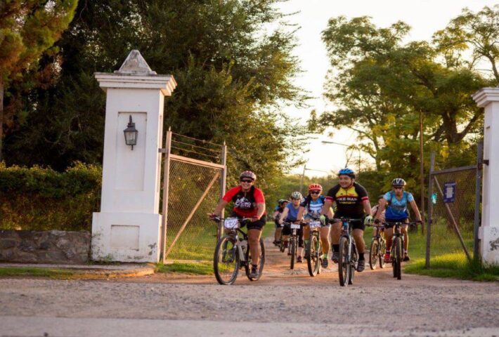 Bicitour nocturno en el Mes Facundiano