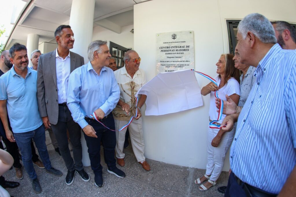 La Provincia destinará 500 millones para poner en valor los Centros Integrales para Personas Mayores