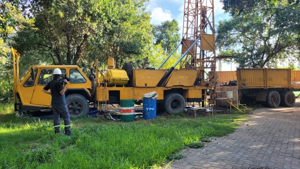 Colonia Caroya: Realizan el entubado de la nueva perforación de agua