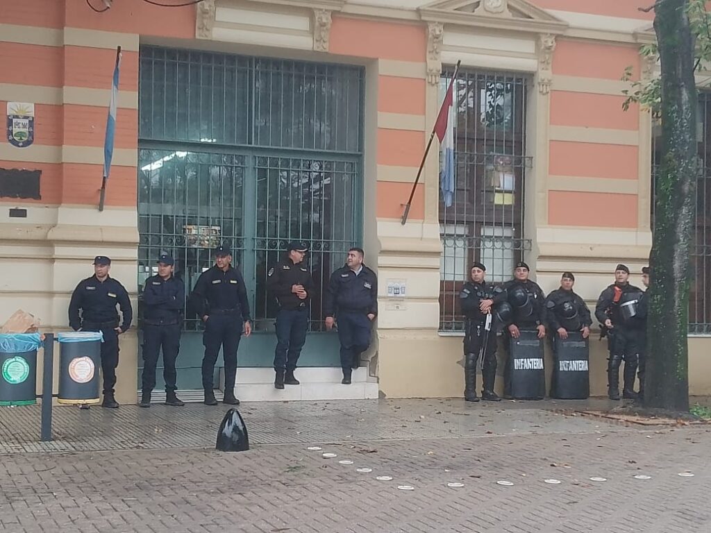 Ahora: ‘Paro y movilización de empleados municipales en Jesús María’