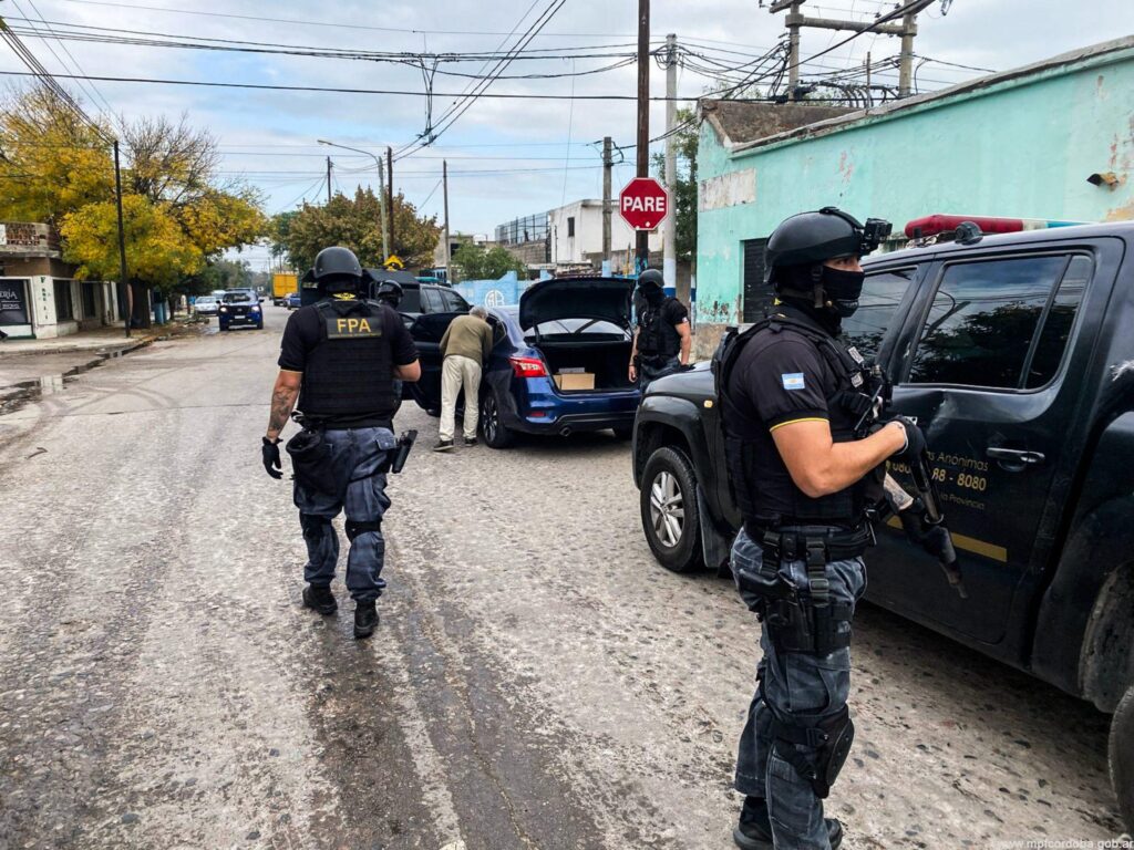 CONTROLES PREVENTIVOS: FPA SECUESTRÓ COCAÍNA Y MARIHUANA EN CÓRDOBA