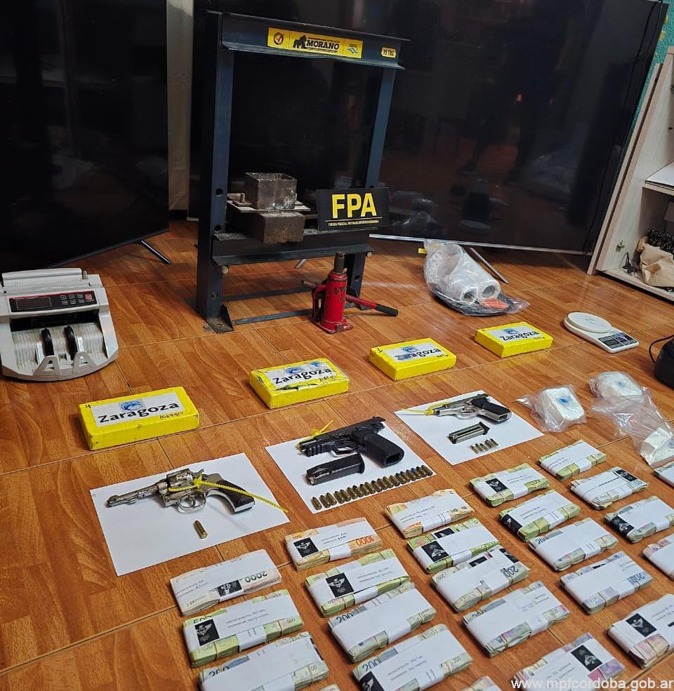 CÓRDOBA: FPA DESBARATÓ UNA ORGANIZACIÓN NARCO CON MÁS DE 318 MILLONES DE PESOS EN DROGAS Y BIENES SECUESTRADOS. SIETE DETENIDO