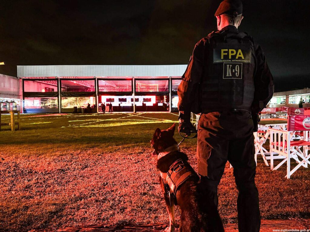 UNQUILLO: FPA SECUESTRÓ TUSSI, ÉXTASIS Y MARIHUANA EN UNA FIESTA ELECTRÓNICA. UN DETENIDO