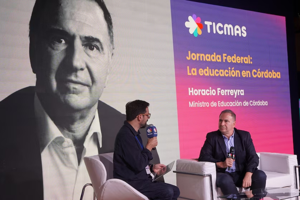 Horacio Ferreyra disertó sobre innovación y compromiso educativo en la Feria del Libro de Buenos Aires