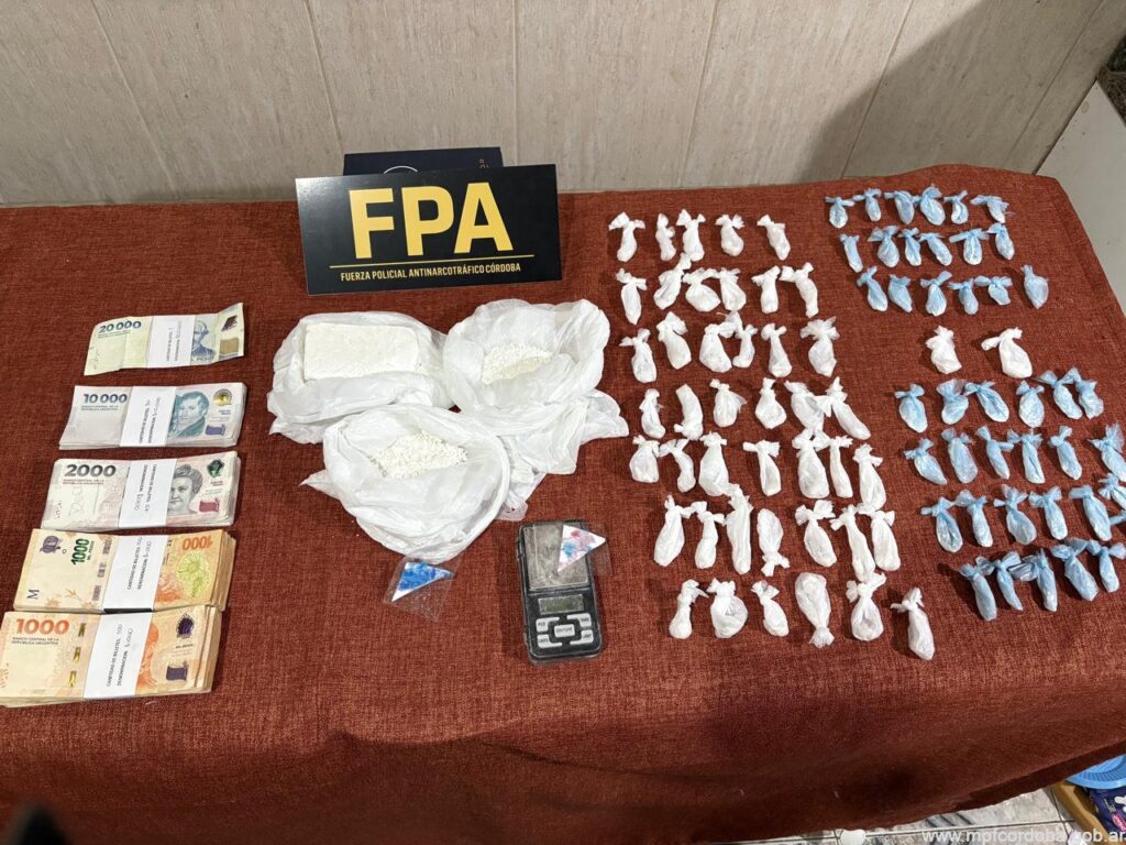 CÓRDOBA: FPA SECUESTRÓ MÁS DE 2000 DOSIS DE COCAÍNA EN BARRIO CIUDAD DE MIS SUEÑOS. UN DETENIDO