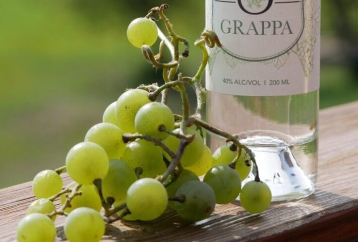 Colonia Caroya: Capacitación sobre el arte de la grappa